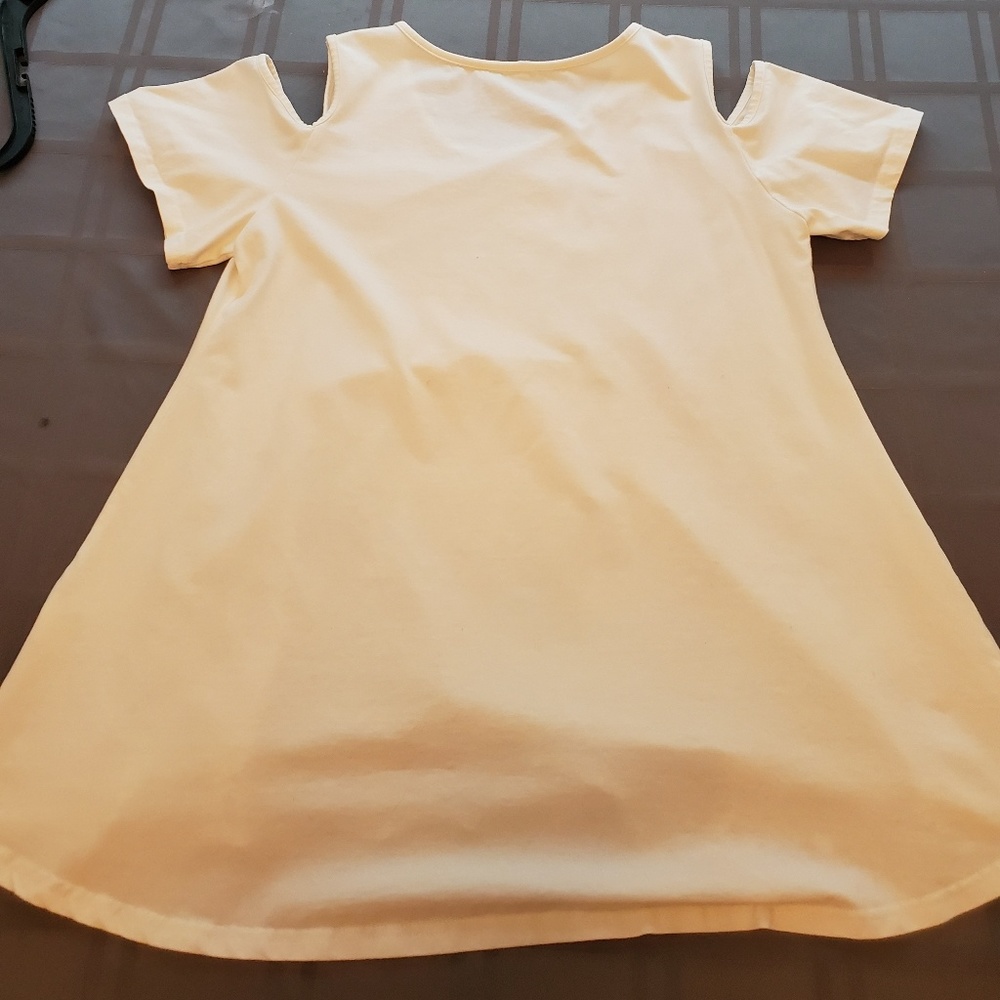 Cold shoulder, tunic - Picture 2 of 2